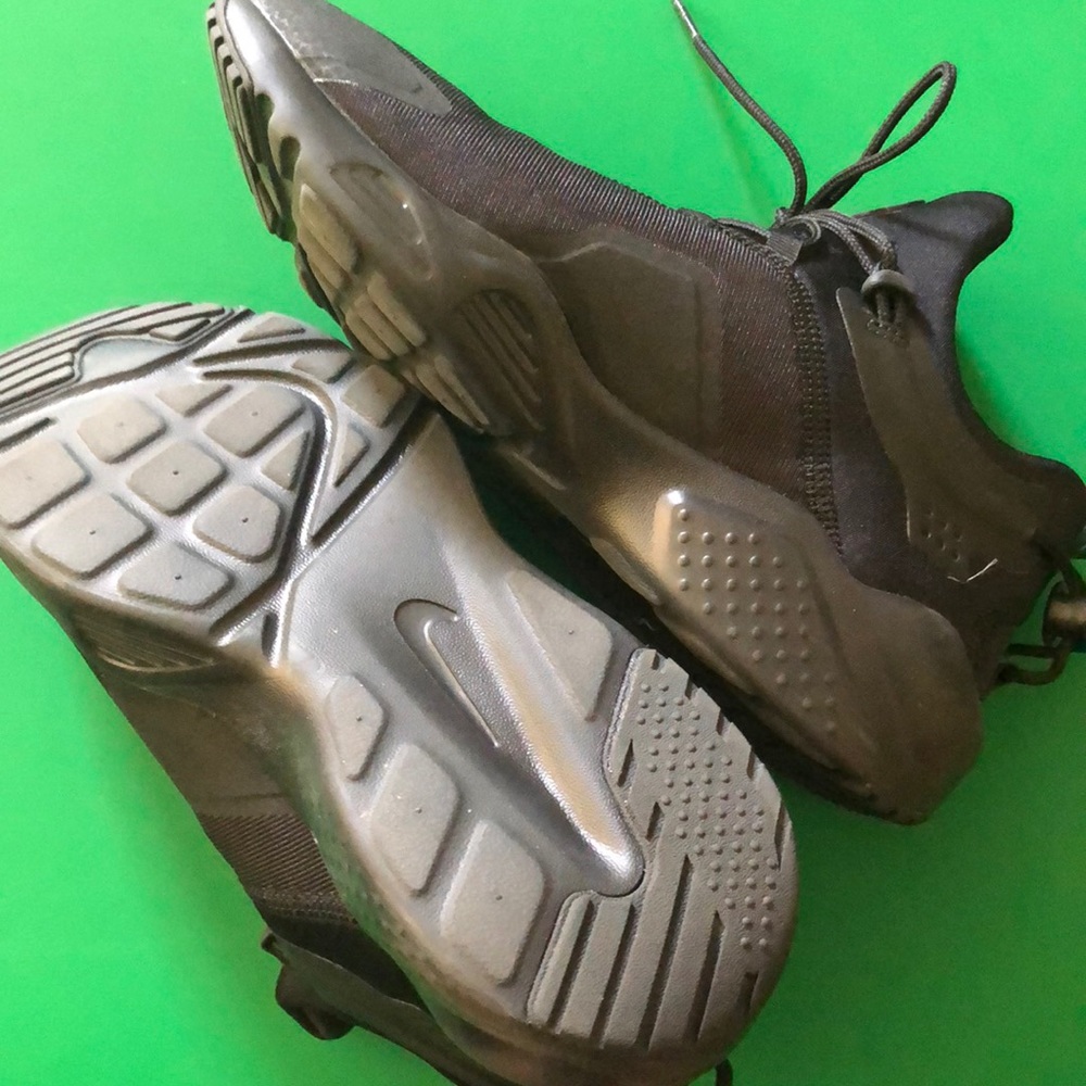 Ladies Nike Air Hurricane Sports Shoes